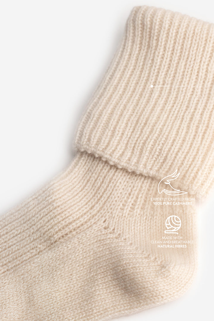 #colour_antique-white