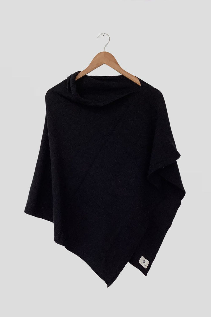 Nimbus Featherweight Bay Poncho